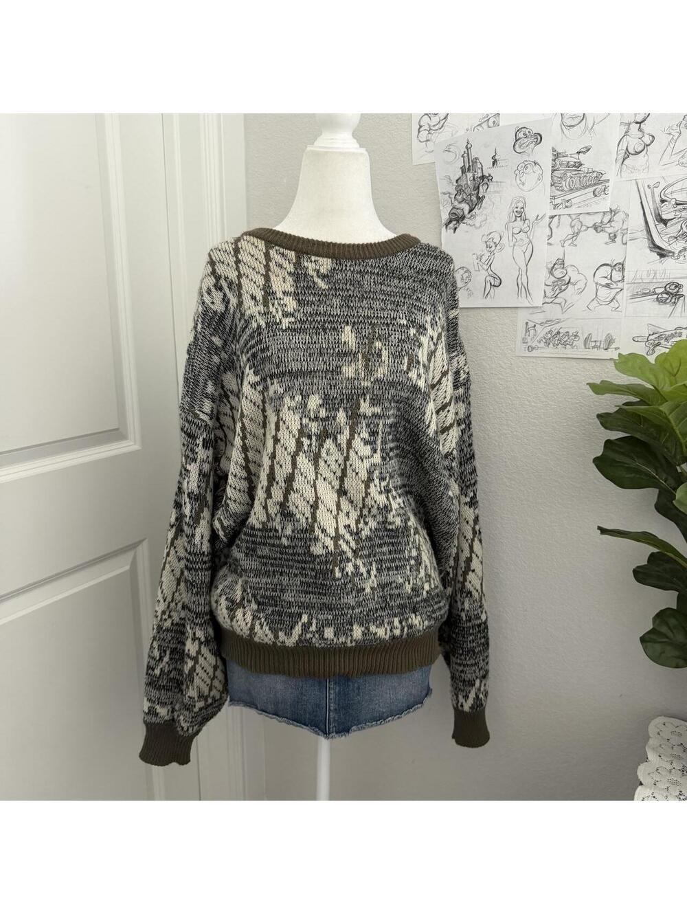 Printed sweater